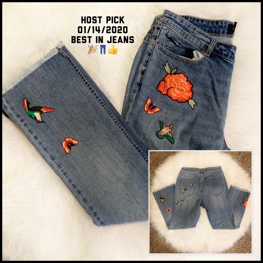 🎉 HP Who What Wear Cropped Jeans Size 8 | Blue Floral Patch Denim